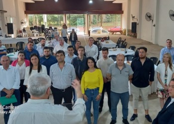 Candidatos a intendente con Consejo de Pastores