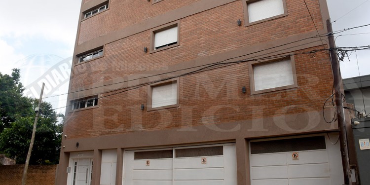 LOCACIÓN. El departamento violentado se encuentra en el primer piso del edificio de calle Soria al 2600.