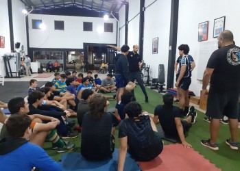 Rugby: concentra el M-17 de la tierra colorada