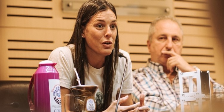 CAMINO AL 7M. “Sole” Balán junto al candidato a gobernador de la renovación, Hugo Passalacqua.