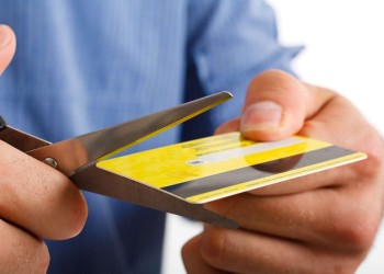 Consumo: cae el gasto con tarjetas de crédito y chau oferta de cuotas