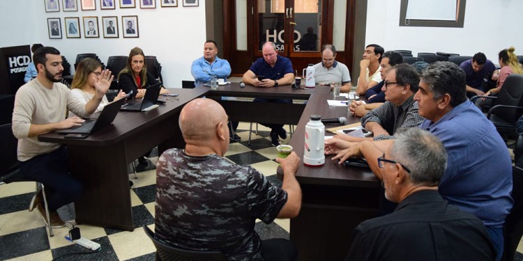 ACUERDO. Ayer en la Comisión de Transporte y Tránsito se firmó el acta-acuerdo entre concejales y propietarios.