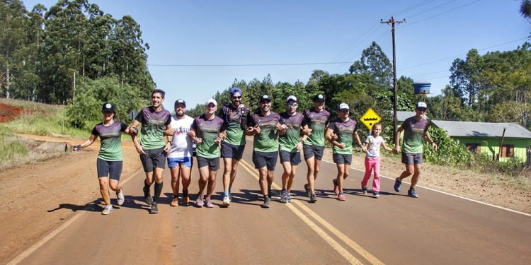 A CORRER. Los integrantes del grupo, junto a parte de sus colaboradores. El objetivo es seguir con la iniciativa.