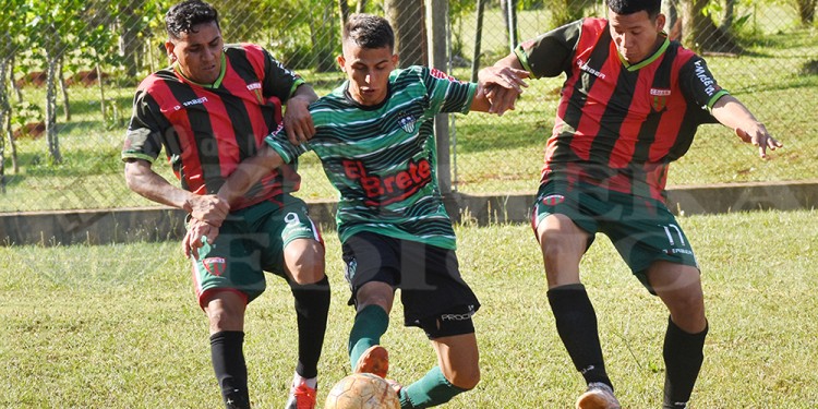 EL DEBUT TENDRÁ QUE ESPERAR. El Brete, campeón defensor del certamen, debía enfrentarse hoy a Brown, en San Isidro, en lo que sería el debut de ambos en la competencia.