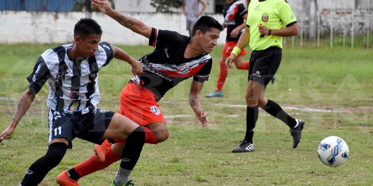 PELEA. Atlético Posadas y River de Santa Rita, protagonistas de la Zona C (Archivo)