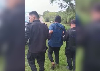 Circulaba por Cerro Azul en un auto robado en Buenos Aires