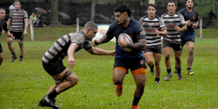 ALTERNATIVA DE ATAQUE. Ángel Venialgo será uno de los centros de CAPRI, en el partido de hoy frente a San José.