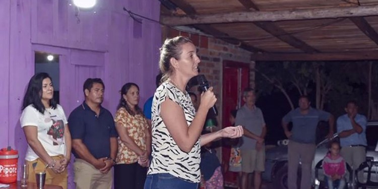 Claudia Acuña, intendente de Santo Pipó. (Foto archivo, Instagram Claudia Acuña)