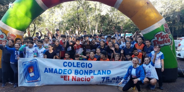 COMUNIDAD. En el marco del aniversario, se llevó a cabo el 1° Trail Escolar.