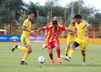 Crucero lo perdió sobre la hora en Corrientes