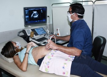 Controles y charlas prenatales son claves para un parto respetado