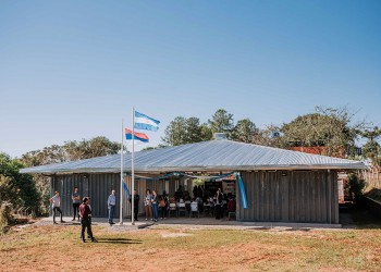 Herrera Ahuad inauguró la nueva sede de la Escuela Especial 52