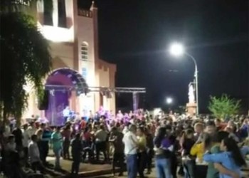 Multitudinaria convocatoria del festival de San Pedro y San Pablo
