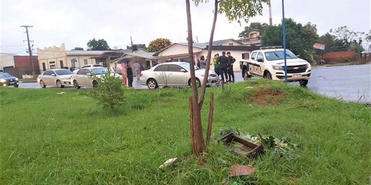 PLENA TARDE. A las 17.50 el Toyota Corolla de De Oliveira Cunha fue interceptado por una Honda Titán con sicarios.