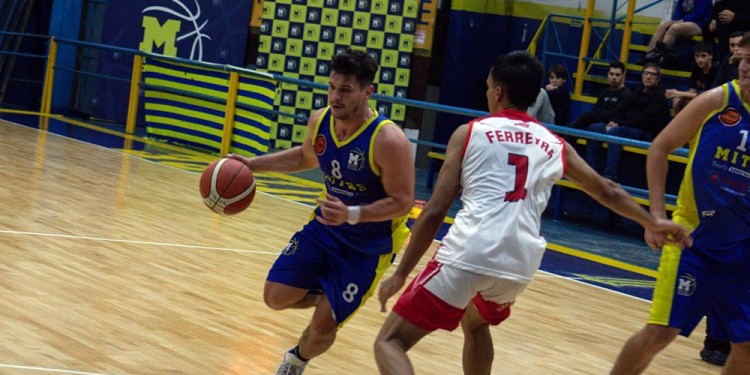 A REPETIR. El Auriazul viene de vencer justamente como local a Córdoba.