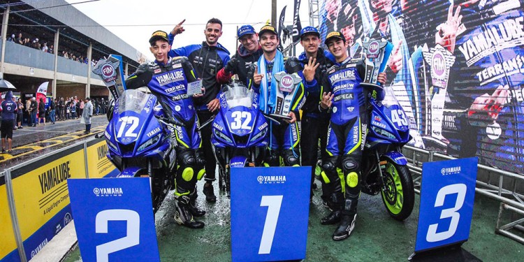 EL NÚMERO UNO. Santamaría se adueñó del podio, seguido por los brasileños Gui Fernandes y Mario Salles.