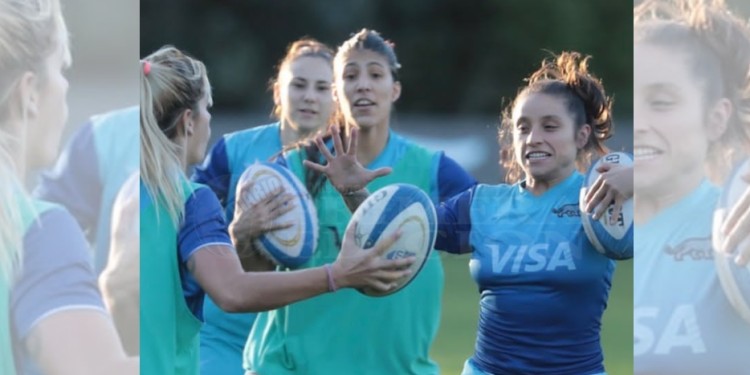 GRAN REFERENTE. María Paula Pedrozo (cuarta desde la izquierda) es la nueva capitana de Las Yaguaretés.