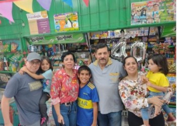 En Oberá cumplió 40 años de kiosquero y canillita