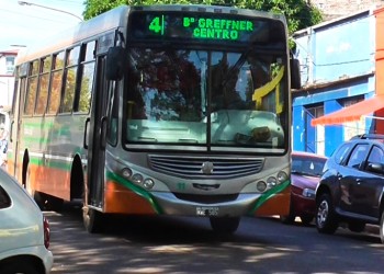 Piden aumento escalonado del boleto urbano en Leandro N. Alem