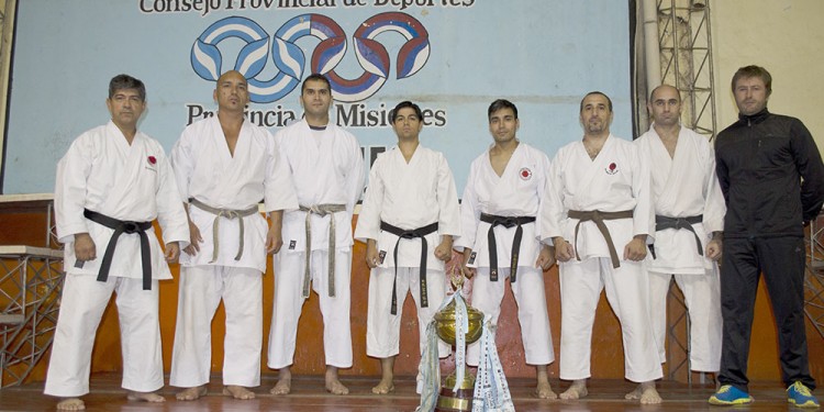 RECUERDO ENORME. La última vez que la Copa Itaya se hizo en Misiones fue en 2013, con corona para los locales.