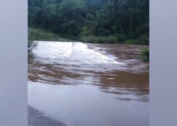Restringen acceso al Parque Provincial Moconá por crecida del arroyo Yabotí
