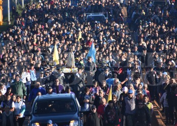 Por la familia, la salud y la paz, miles de posadeños marcharon hasta Fátima