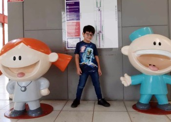 El pequeño Gabriel sigue la lucha contra el cáncer de ojo y espera una nueva quimio