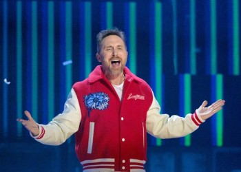 David Guetta le da una mano a Kelly Clarkson