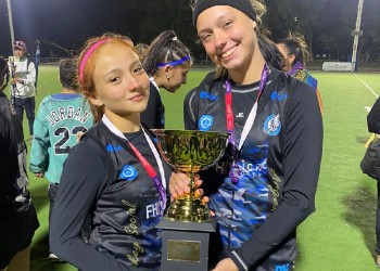 Hockey Social: dos misioneras dieron la vuelta olímpica