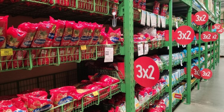 SIN FRENO. Las subas interanuales de alimentos y bebidas continúan liderando la dinámica inflacionaria.