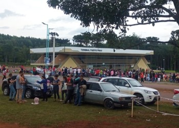 Cortes en tres rutas complicaron el tránsito este martes en Misiones