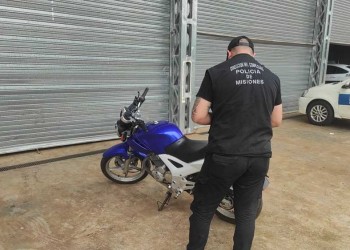 Le pidieron “probar” la moto y se la robaron