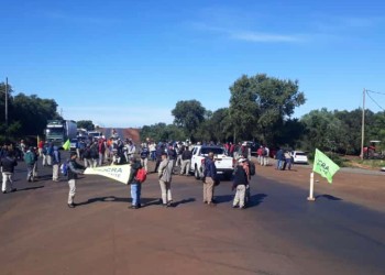 Trabajadores paralizan obras de la constructora Enríquez por conflicto salarial