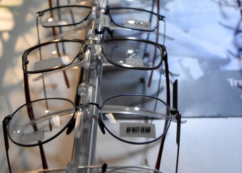 Por aumento de los insumos, los ópticos deben actualizar precios cada diez días