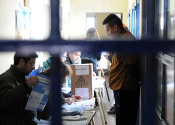 Presos con condena firme de más de tres años no podrán votar
