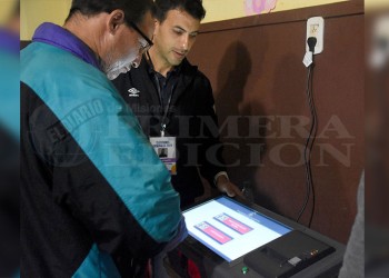 El Voto Electrónico generó cruces polémicos en Santa Ana