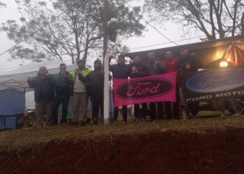 Al que madruga… los fanáticos de los fierros ya coparon autódromo