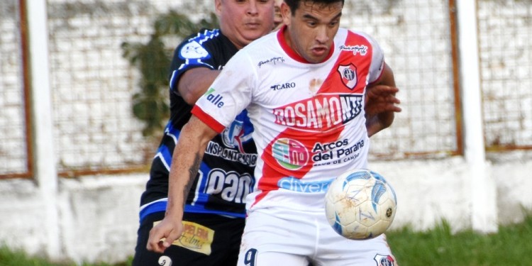 FESTEJO INTERNACIONAL. Labuckas junto al brasileño Henry, protagonistas.