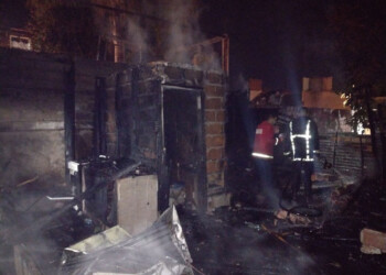 Hallan el cuerpo de una mujer en los escombros de un incendio