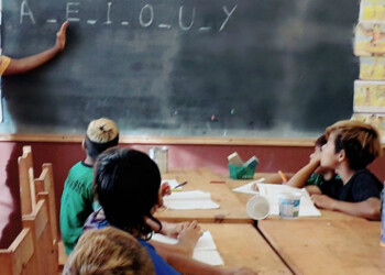 Auxiliares docentes indígenas reclamaron pagos atrasados