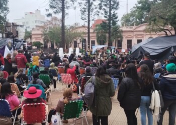Docentes seguirán de paro hasta el 5, día de la reunión con el CGE