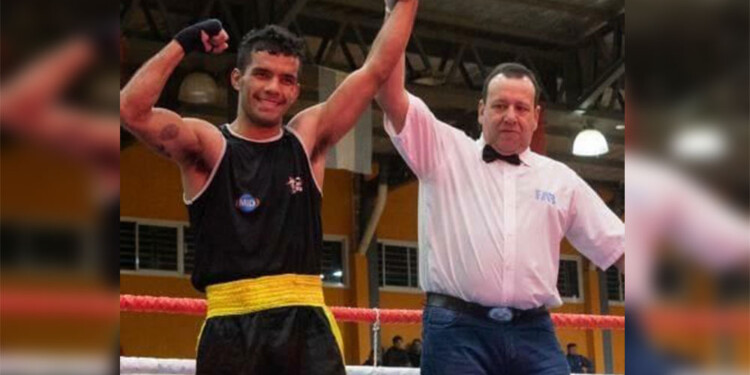 NUEVA VICTORIA. Benítez mostró su contundencia frente al paraguayo Vera.