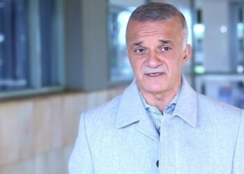 “El camino es tener gobiernos federales con políticas federales”