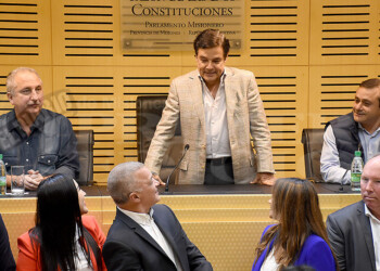 Rovira apuntó contra los defensores de agrotóxicos