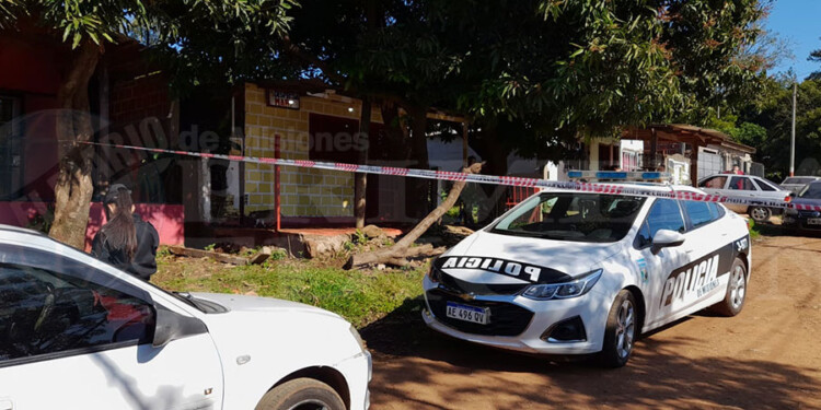 LUGAR. La mujer fue asesinada a puntazos en su vivienda del barrio Fátima, se cree después de un hecho de robo.