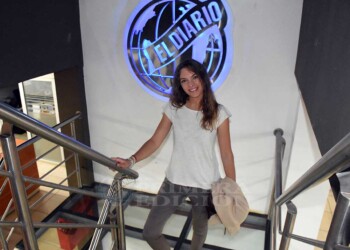 Los sueños sí se hacen realidad: es española y recorre el mundo en su minivan