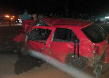 Un automovilista chocó contra un poste y sufrió lesiones graves