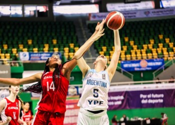 Abril Ochoa tuvo su debut en el FIBA Américas