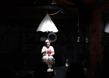 Este sábado se estrena “Astronauta”, obra plena de risas pero también de nostalgia