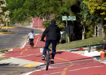 Bicisendas: ¿Óptimas para ciclistas? y un obstáculo para frentistas y comerciantes